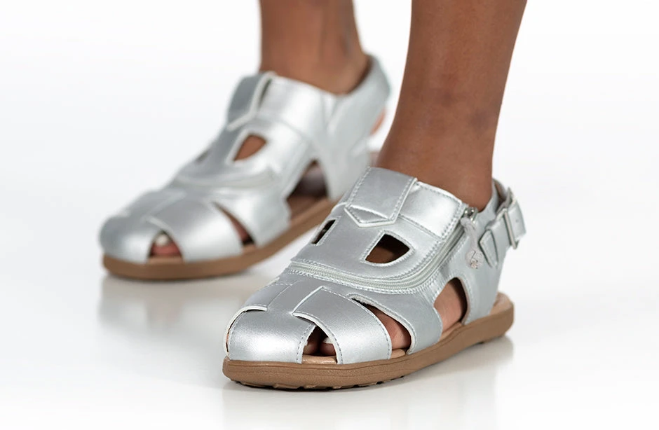 FINAL SALE - Silver BILLY Sandals - Image 10