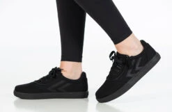 Black To The Floor BILLY CS Sneaker Low Tops 22 Black To The Floor BILLY CS Sneaker Low Tops -BILLY Footwear BK22343 001 studio standing 1 940x614 4b6f8b99 521f 4d3b 823a 2749ec19c97c